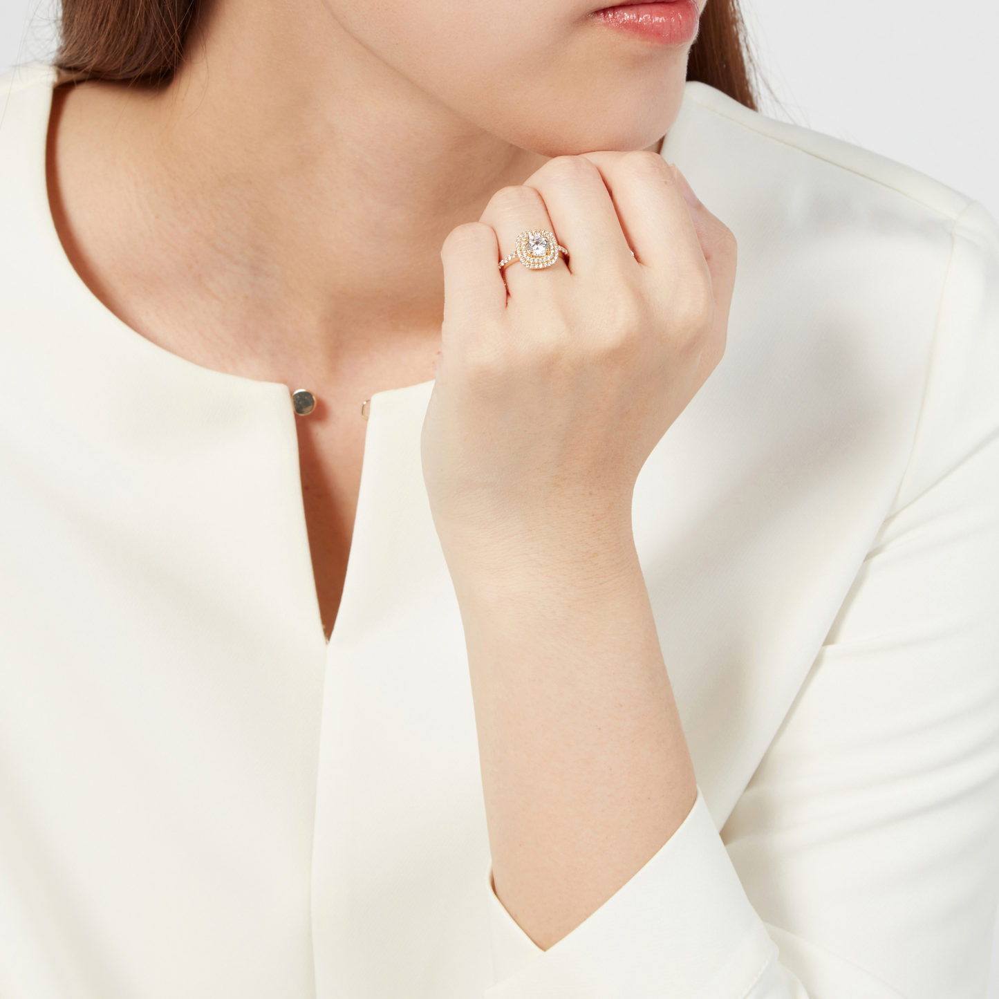 二重取り巻きクッションシェイプリング<カンパニュラシリーズ>