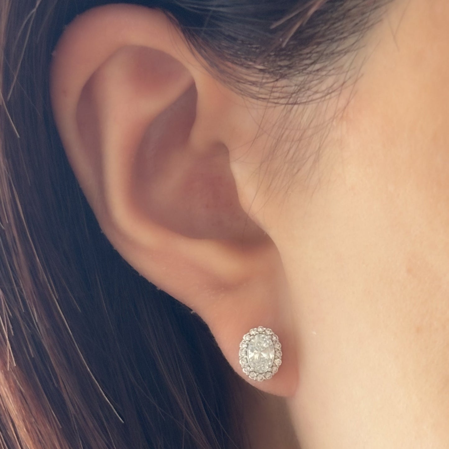 オーバルピアス